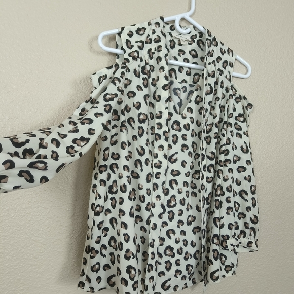 Monteau women's‎ blouse Leopard Print Off Shoulder 3/4 sleeve buttons Size L - Picture 8 of 14